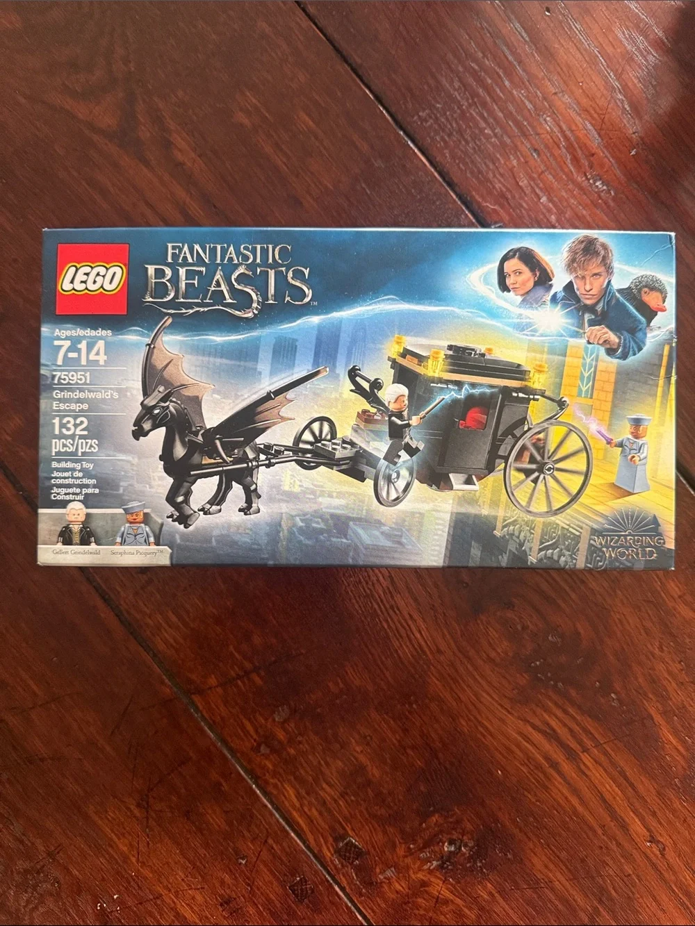 Brand New LEGO Fantastic Beasts Carriage & Winged Creature Set - Black, Yellow